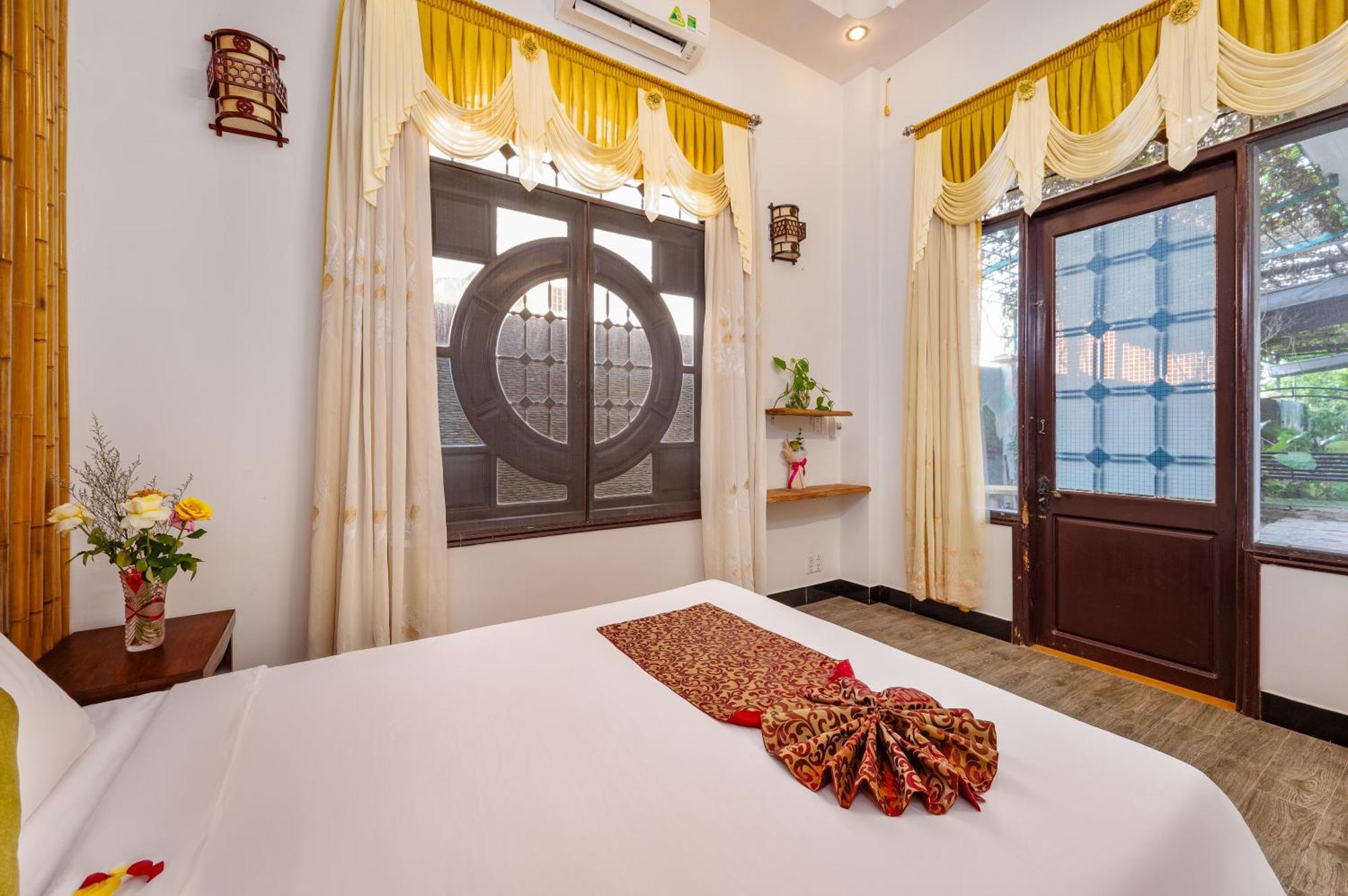 Nipa Riverside Villa Хоян Екстер'єр фото